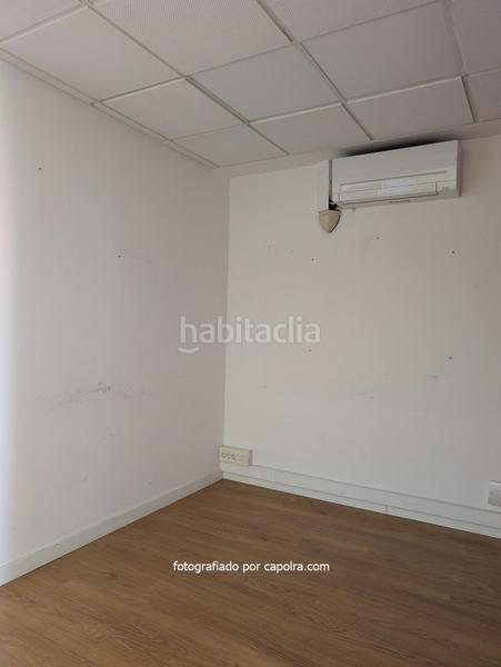 Foto f32a0210-c358-4bff-861a-964f223edeba. Affitto ufficio con riscaldamento in Sant Antoni Barcelona