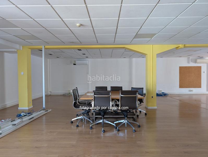Foto 2eb85c6a-8270-414c-ba5f-aa8e2b2dc538. Lloguer oficina amb calefacció a Sant Antoni Barcelona