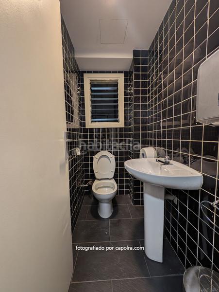 Foto 45ead797-cfe5-431e-9aed-ba6e87b323ab. Rent office space with heating in Sant Antoni Barcelona