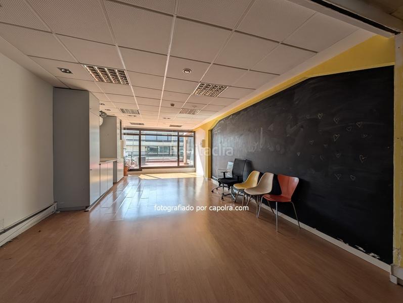 Foto eed73aba-c874-4f6d-a8b9-1aef736715c5. Rent office space with heating in Sant Antoni Barcelona