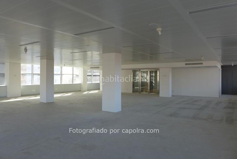 Foto b905bd82-4076-4b80-b998-1728ed6a9429. Alquiler oficina  con inmejorables vistas sobre la diagonal en Barcelona