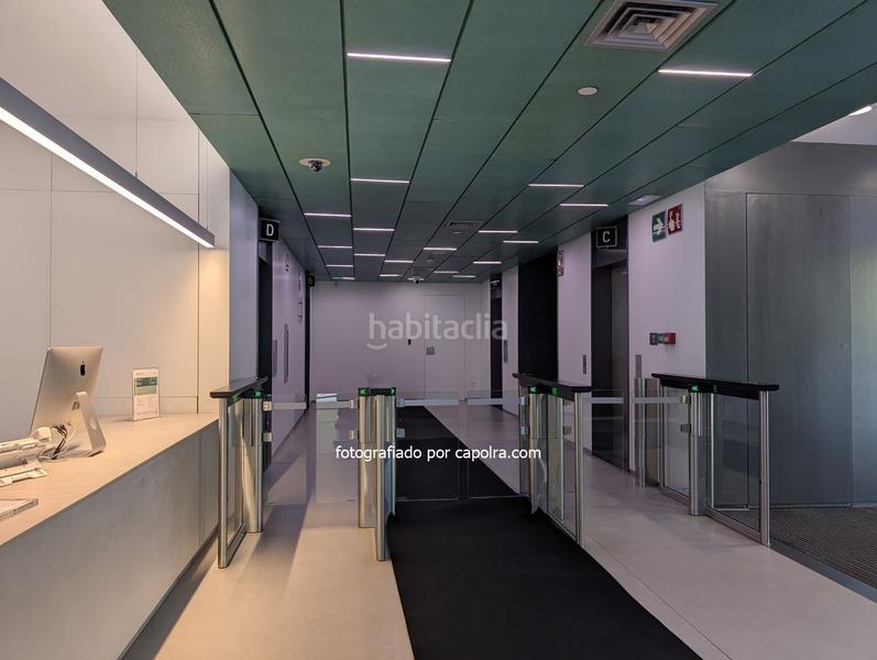 Foto 03ec7998-7b78-4d88-86ff-a10131f56997. Location bureau avec chauffage dans Pedralbes Barcelona