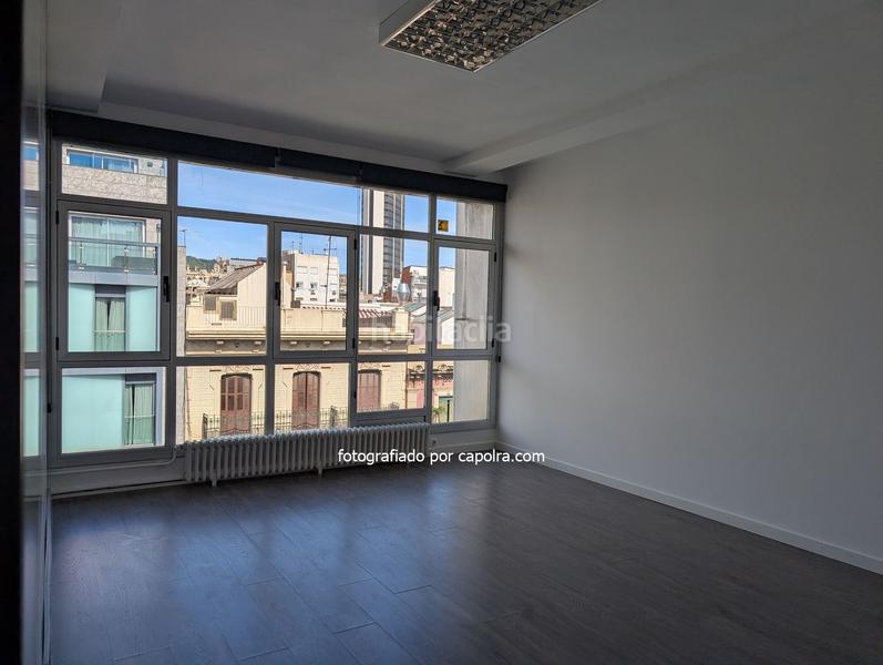 Foto 329b04bc-ebf5-4649-8eb5-52eeb14b75b0. Rent office space with heating in L´Antiga Esquerra de l´Eixample Barcelona