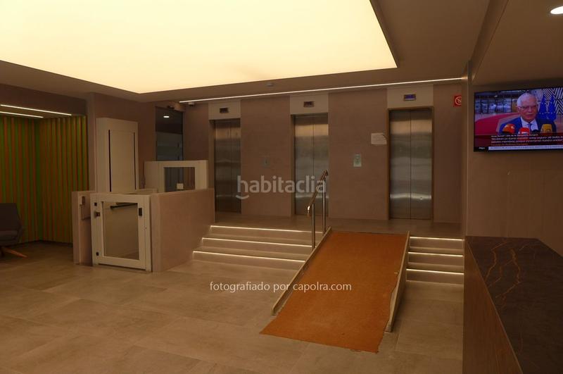 Foto f1e84efd-1efa-4ba9-8df8-da08bdf3faf8. Alquiler oficina  en alquiler en fructuós gelabert con terraza comunitaria en Sant Joan Despí