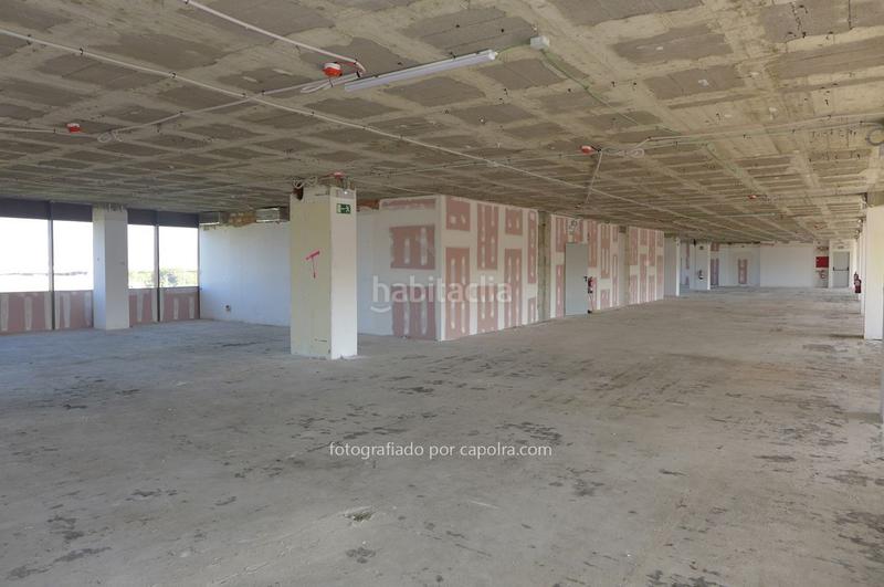 Foto 101dbf27-72c6-4881-b541-6bc57cdbe4f0. Miete büro mit heizung in Sant Joan-TV3 Sant Joan Despí