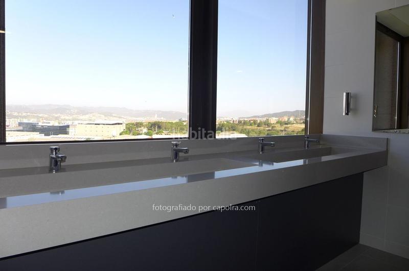 Foto baa65aab-4dc2-486e-8f42-812a4e4bb373. Rent office space with heating in Sant Joan-TV3 Sant Joan Despí