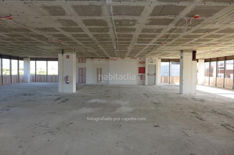 Foto d93d8e38-36e6-42fc-b408-caa0a0ea50a4. Rent office space with heating in Sant Joan-TV3 Sant Joan Despí