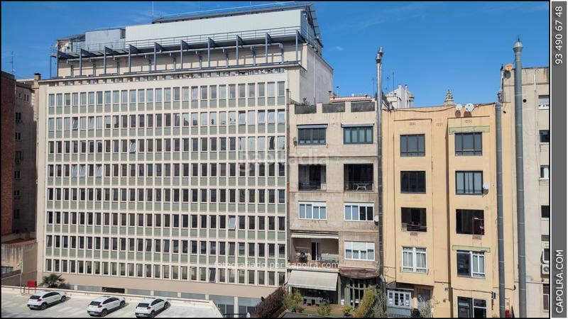 Foto 6d56e86d-654f-4e58-9386-d66b204dfef5. Alquiler oficina s céntricas y luminosas en ronda universidad en Barcelona