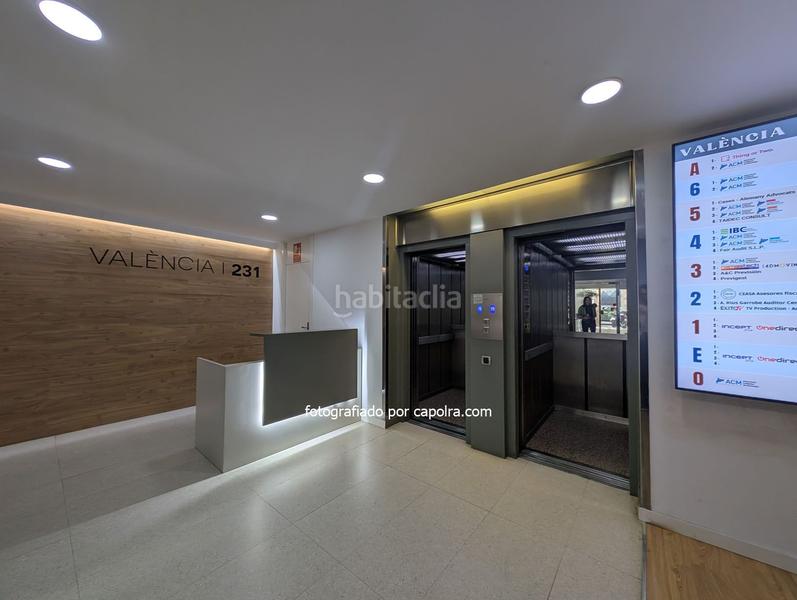 Foto dfdbb0da-2f9e-4c7f-bbf4-7b7443939645. Location bureau avec chauffage dans Dreta de l´Eixample Barcelona
