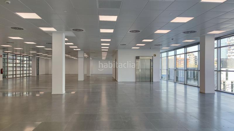 Foto 1bec7dc3-a9e7-450c-9c7b-309e1779e36a. Rent office space with heating in Diagonal Mar i el Front Marítim del Poblenou Barcelona