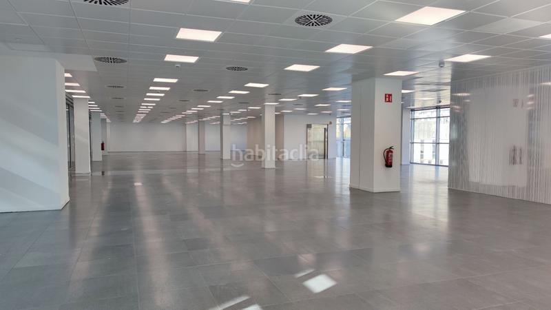 Foto fd8ec673-57ee-4650-b1b4-a39d6956e348. Rent office space with heating in Diagonal Mar i el Front Marítim del Poblenou Barcelona