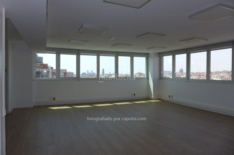 Foto 059bba44-9482-4824-9dc8-485b6c9576cf. Rent office space with heating in La Sagrera Barcelona