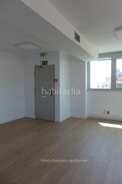 Foto 5f0ec24b-55a5-4290-b393-4f6665c83466. Rent office space with heating in La Sagrera Barcelona