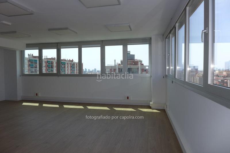 Foto 91ec655d-6743-4246-84a5-2da05cef5b89. Rent office space with heating in La Sagrera Barcelona