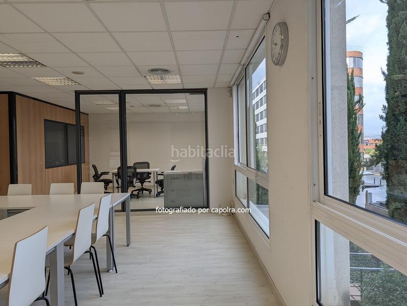 Foto 1b2f61c7-e76e-4afc-8d6a-9e97074a8bf6. Miete büro mit heizung in Mas Lluí - Els Miralls Sant Just Desvern