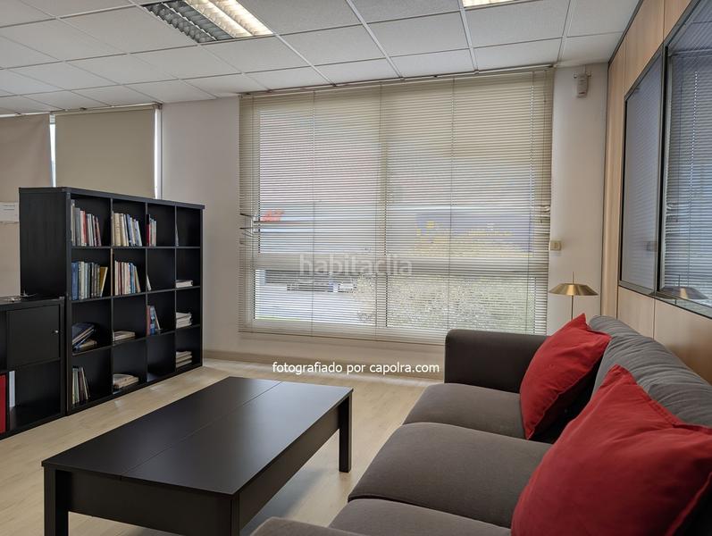 Foto 2097319f-089f-4bc3-a025-983040f02f2b. Miete büro mit heizung in Mas Lluí - Els Miralls Sant Just Desvern