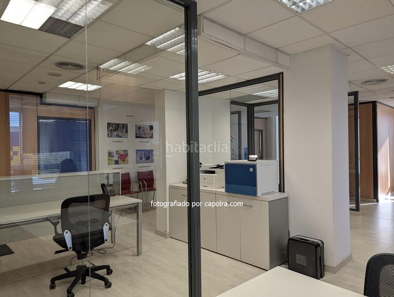 Foto 5665e381-d860-4933-b52e-31c129418695. Miete büro mit heizung in Mas Lluí - Els Miralls Sant Just Desvern