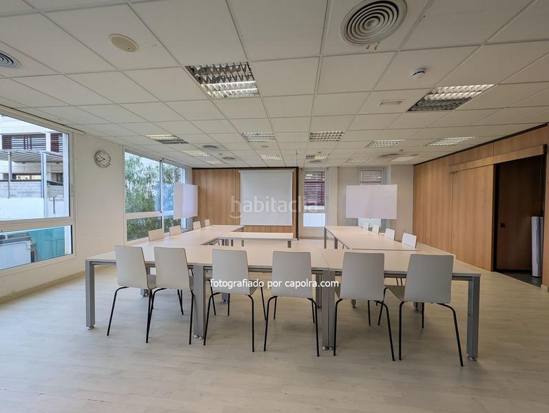 Foto 6f9252fd-c9f7-4f55-9047-584e0fb83f12. Miete büro mit heizung in Mas Lluí - Els Miralls Sant Just Desvern