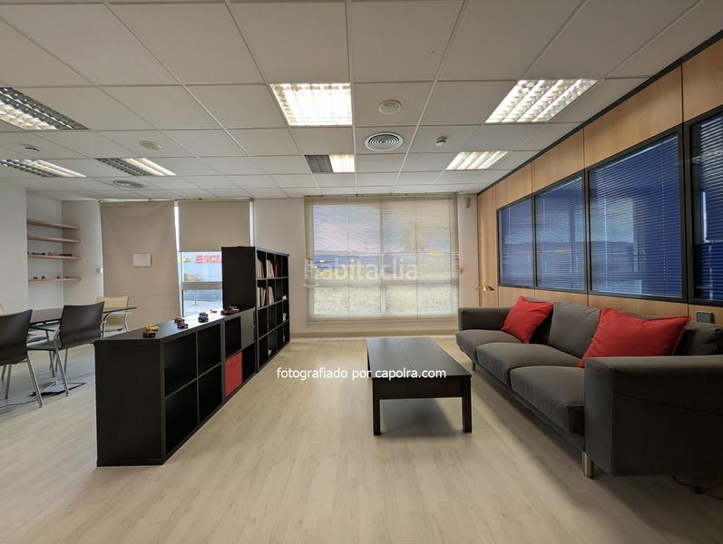 Foto a409d57b-5eb4-4569-9ad7-c1a477221df6. Miete büro mit heizung in Mas Lluí - Els Miralls Sant Just Desvern