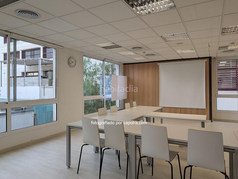 Foto b7966db7-d812-4209-b579-0c1e62726dd4. Miete büro mit heizung in Mas Lluí - Els Miralls Sant Just Desvern