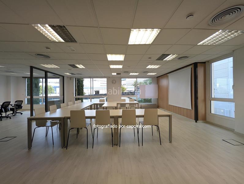 Foto d583ad5b-78b0-47a4-ae70-181024333d1b. Miete büro mit heizung in Mas Lluí - Els Miralls Sant Just Desvern