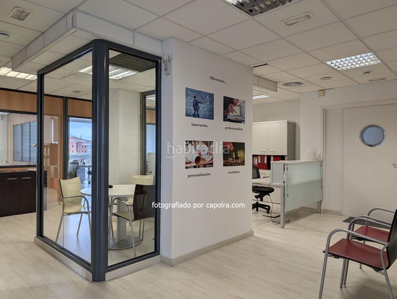 Foto e66fddb5-ab03-4b84-aa77-3d6ec5ff32e0. Miete büro mit heizung in Mas Lluí - Els Miralls Sant Just Desvern