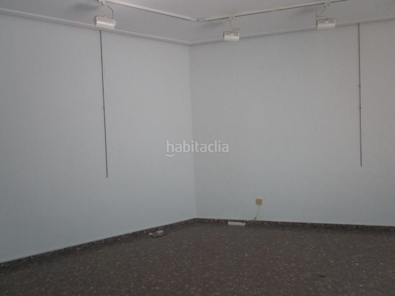 Foto 1d976229-64ef-458d-ad76-dfc61b074536. Local comercial en Nou Moles Valencia