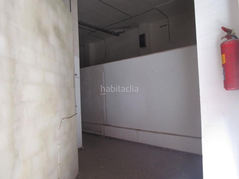 Foto ab536e87-7c45-4128-ba1d-a3db5d2ad1b2. Local comercial en Nou Moles Valencia