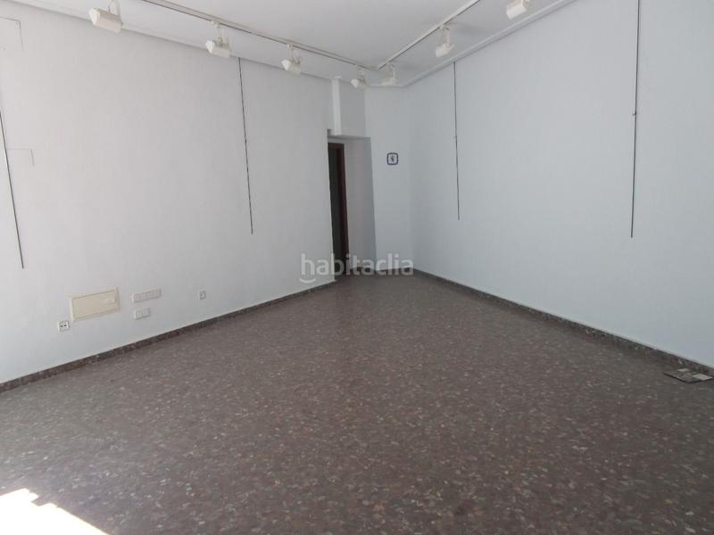 Foto d307a65a-f9a2-4d7d-8ad5-16ce031aef72. Locale commerciale in Nou Moles Valencia