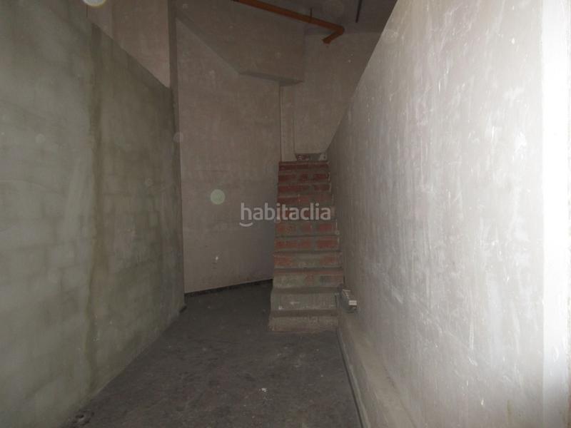 Foto d6ae1a47-a0a6-4a51-bc20-8c36ffe8fd5d. Locale commerciale in Nou Moles Valencia