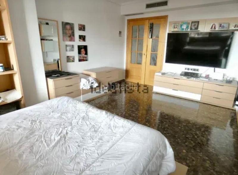 Foto 66151ec9-e252-4fcb-a3d6-99d95de34f09. Penthouse with parking in Barrio de Patraix Valencia