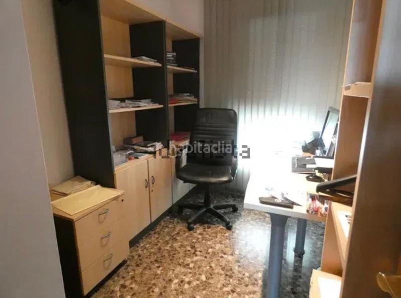 Foto cbc0cfd8-9c0c-485a-89d8-3cb861bab668. Penthouse with parking in Barrio de Patraix Valencia