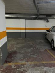 Parking coche en Barrio de Patraix