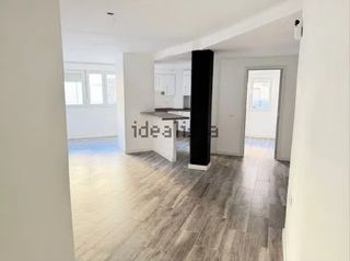 Etagenwohnung in Nou Moles