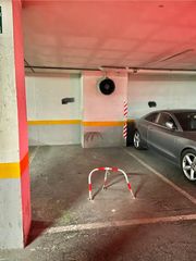 Aparcament cotxe a Arrancapins