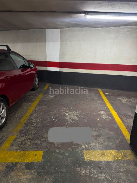 Foto ffba3e77-90c7-4cd4-b026-95db5d1095f7. Aparcament cotxe a Sant Antoni Valencia