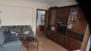 Rent Flat  Carrer del reverend rafael tramoyeres. Facultades   estudiantes