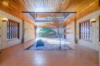 Casa  Polígono polígono 6 parcela 58 can font. manresa (barcelon. Dos chalets independientes interconectados