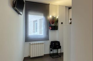 Flat  Del puig. Piso reformado en passatge de puig en manresa