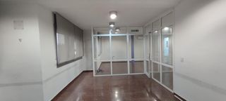 Rent Office space  Carrer d'angel guimerà. Oficina en alquiler en la calle guimerà