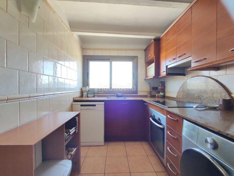 Foto ee88ead3-4ad6-422f-9e7f-fc537bfad64e. Haus mit heizung parking in Castellgalí