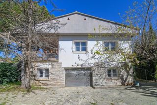 Chalet à Collbató. Casa con piscina y gran parcela a los pies de montserrat
