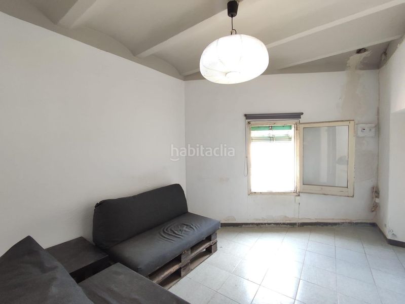Foto 336d15a9-d024-4740-a0b5-2a069a889e48. Casa adosada casa para reformar con terraza, garaje y vistas a montserrat en Sant Joan de Vilatorrada
