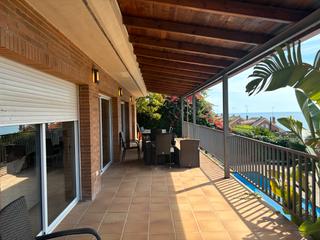 Chalet  Carrer camí vell de caldes. Exclusiva casa con vistas a mar