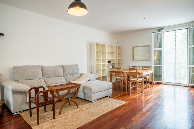 Foto 0c917c42-9061-494d-a982-0bbe6de49444. Zweistöckige wohnung mit heizung in Centre Sabadell