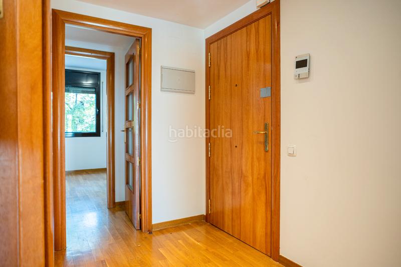 Foto a4227ae8-9a5b-45f1-a303-ed0a54410b77. Pis amb calefacció aparcament a Centre Sabadell