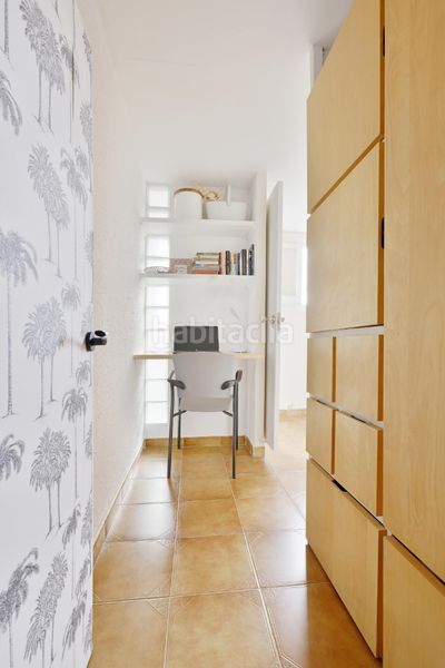 Ático listo para entrar a vivir, con mucho encanto y adaptable a varios estilos de vida de calidad y sostenibilidad. en Barcelona - Imagen 3