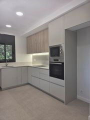 Chalet  Carrer de la font bosquina. Espectacular chalet totalmente reformado en torrelles de llobreg