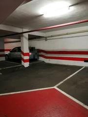 Lloguer Aparcament cotxe  Carrer de santa joaquima de vedruna. Alquiler plaza de parking moto  en zona universidad rovira i vir