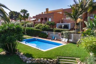 Xalet  Via augusta. Chalet unifamiliar en larrabassada, tarragona